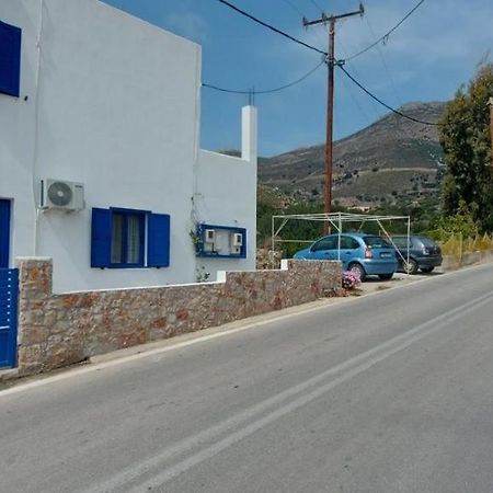 Dionysia Apartments Livadia  Екстериор снимка