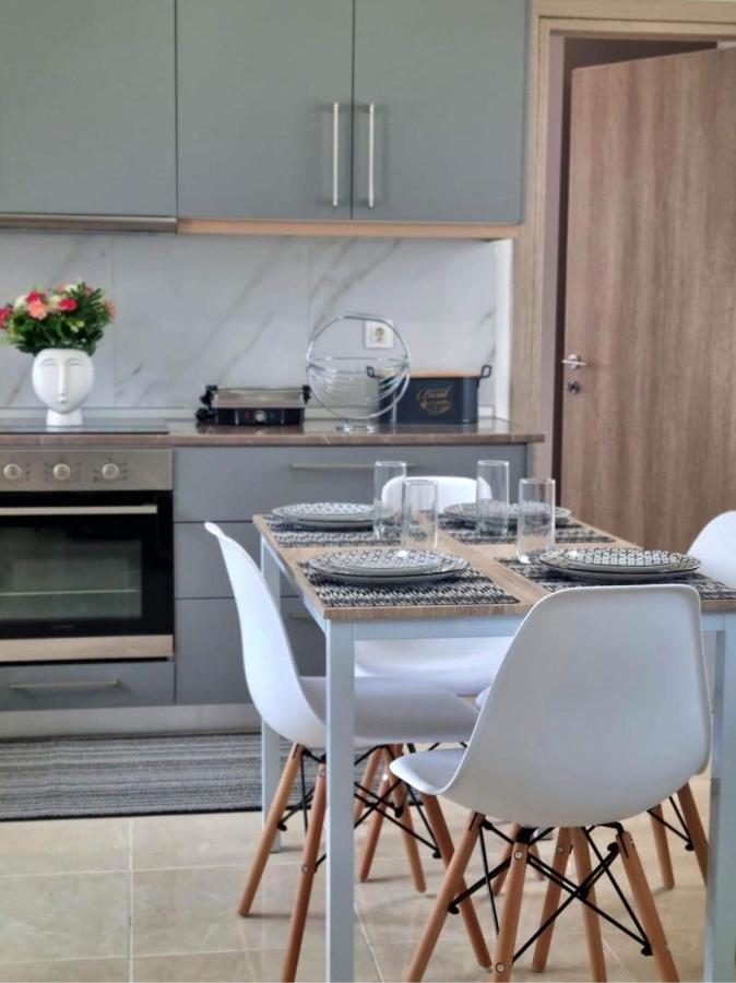 Dionysia Apartments Livadia  Екстериор снимка