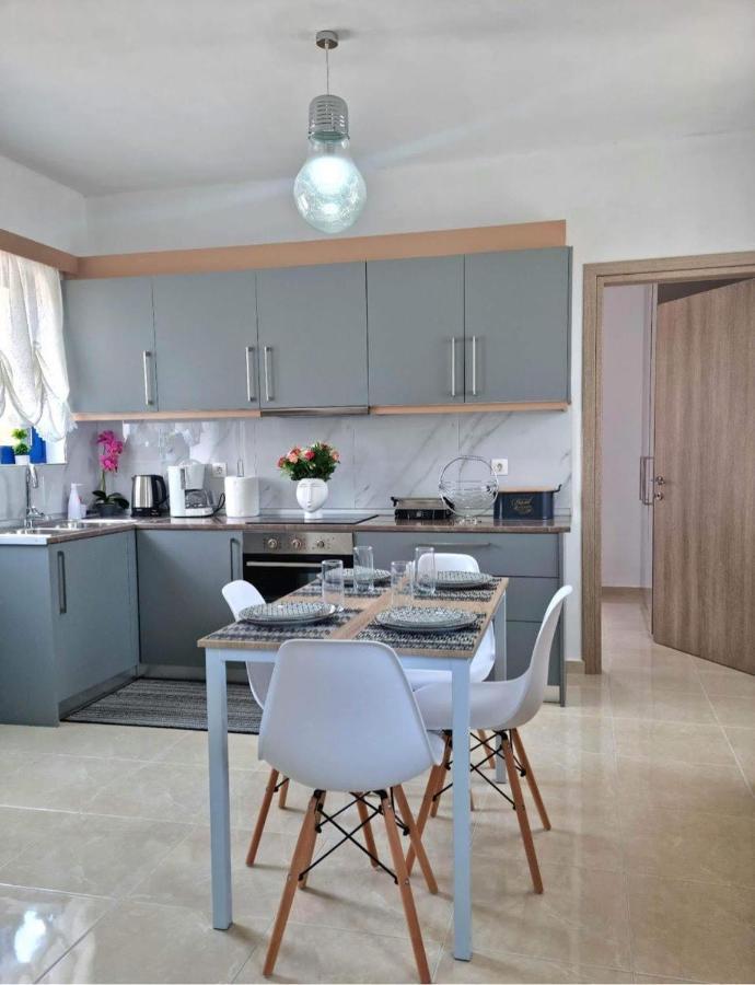 Dionysia Apartments Livadia  Екстериор снимка