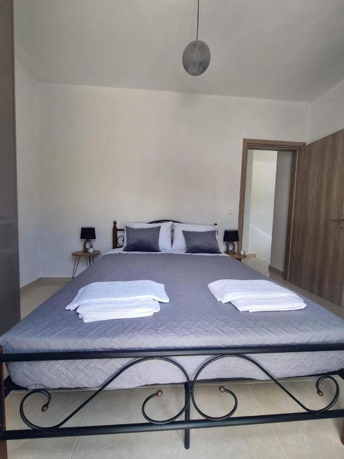 Dionysia Apartments Livadia  Екстериор снимка