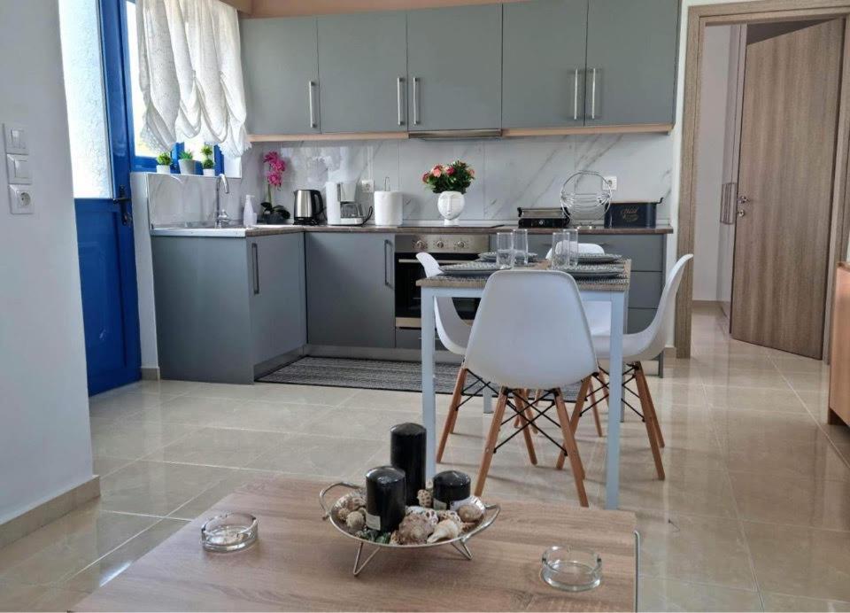 Dionysia Apartments Livadia  Екстериор снимка