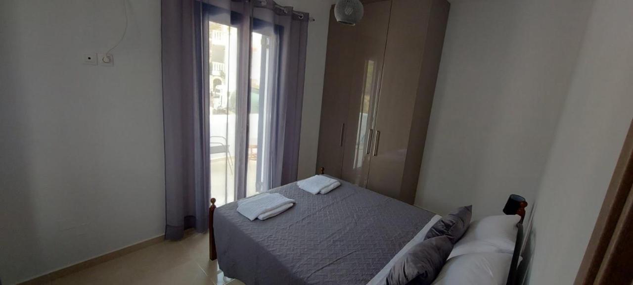 Dionysia Apartments Livadia  Екстериор снимка