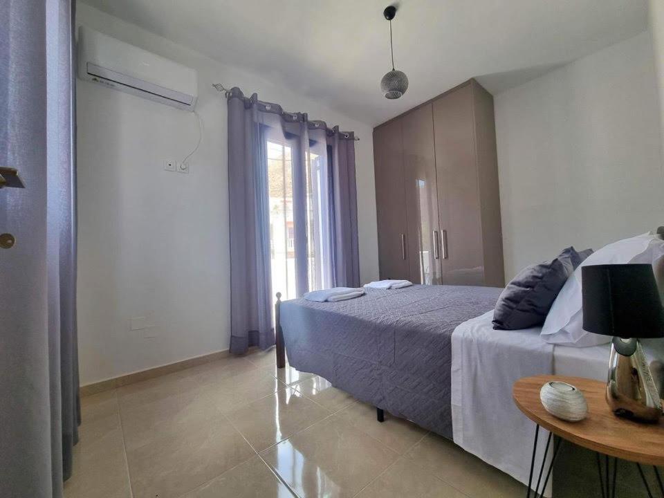 Dionysia Apartments Livadia  Екстериор снимка