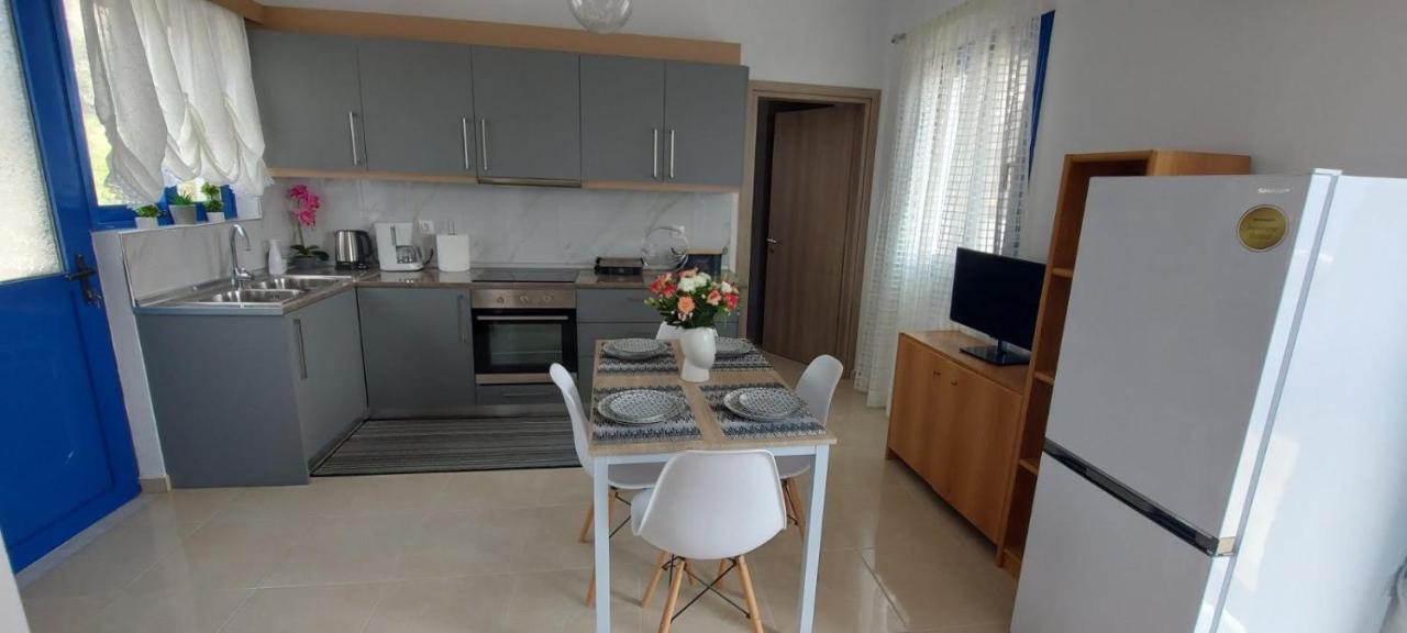 Dionysia Apartments Livadia  Екстериор снимка